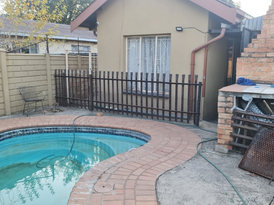 4 Bedroom Property for Sale in Rustenburg Central North West